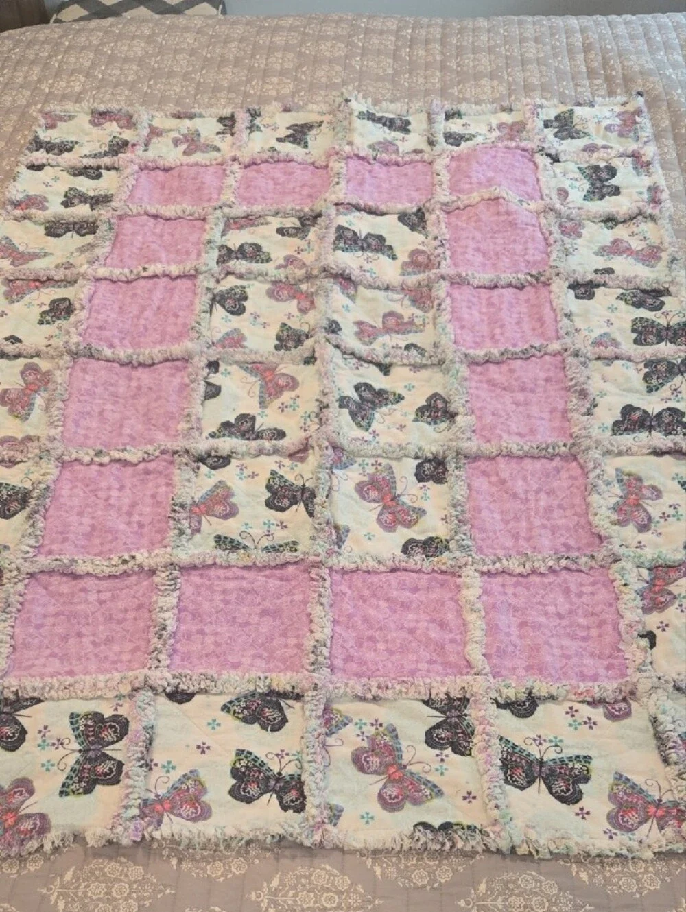 Plush Butterfly Patchwork Rag Quilt Blanket - Pink
